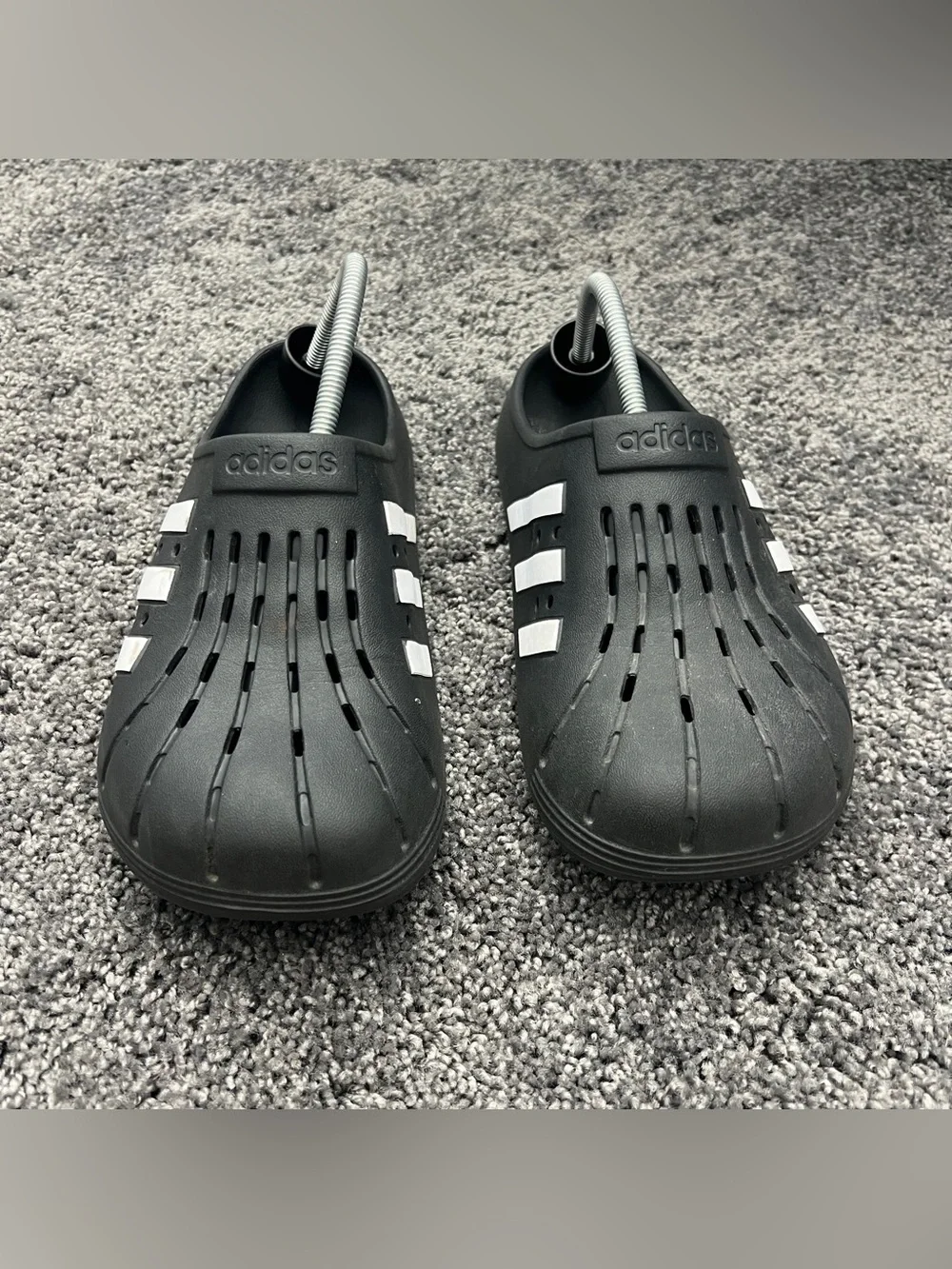 Adidas Adilette Clogs Men’s Size 10 Women’s Size 11 Black White Three Stripes